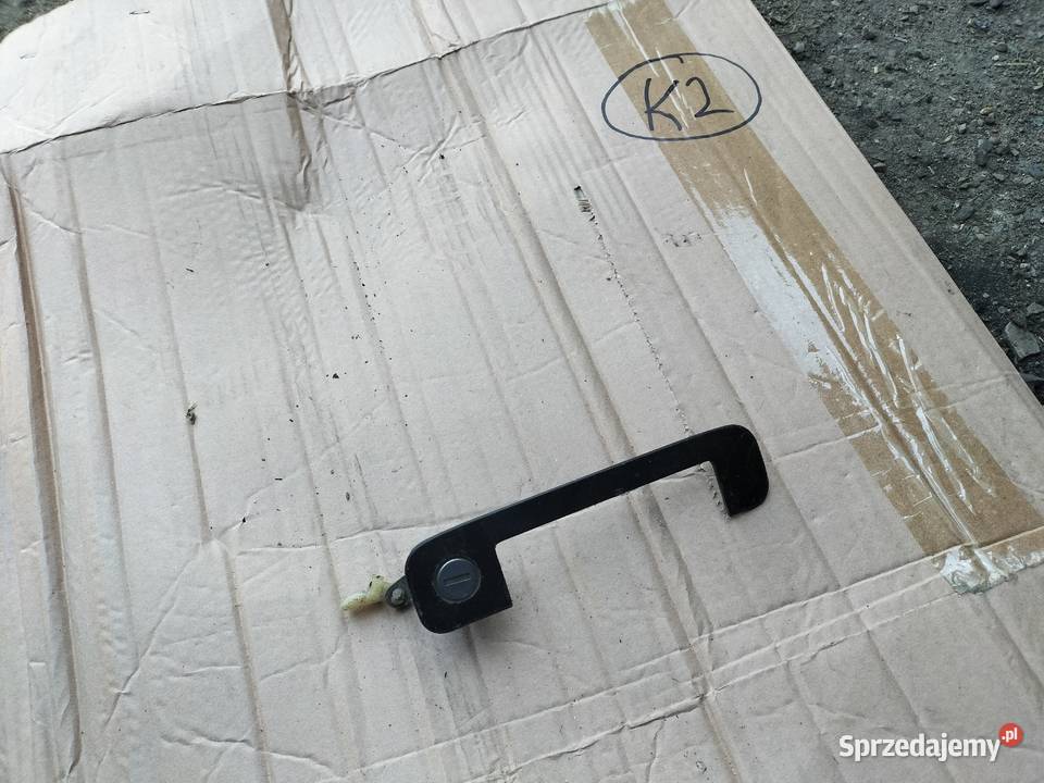 AUDI 80 B3 B4 RAMKA OBUDOWA KLAMKI PRZÓD sprzedam