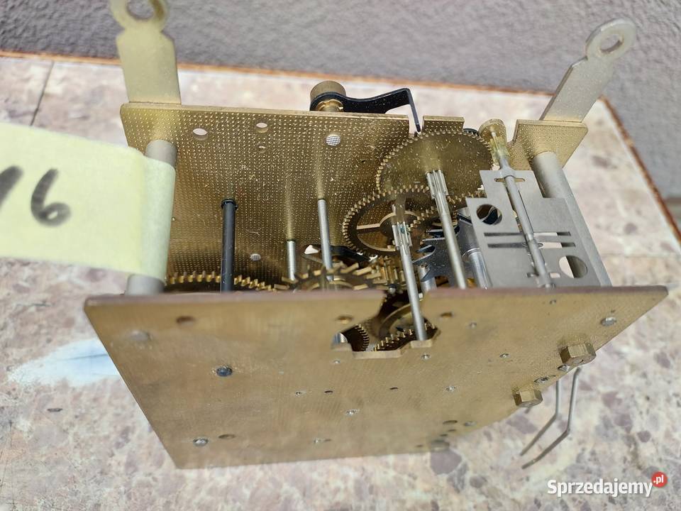 768 Mechanizm łańcuchowy zegara ściennego pomorskie