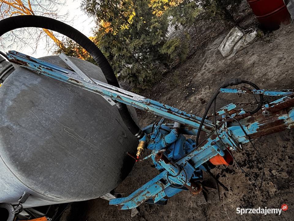 Sprzedam beczkę asenizacyjna Kobylin