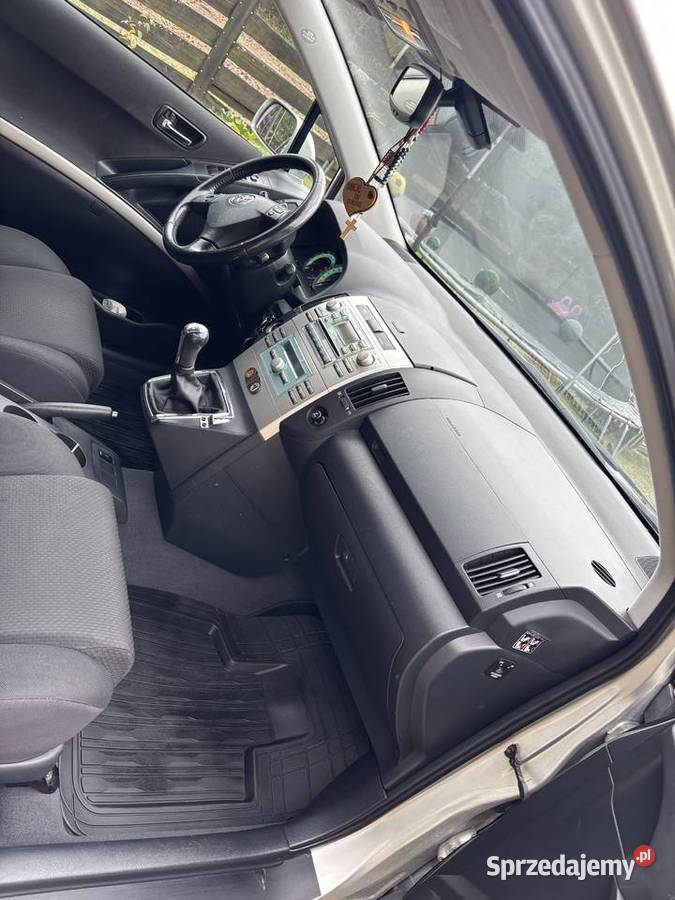 Toyota corolla verso 18 240 benzyna Kozienice