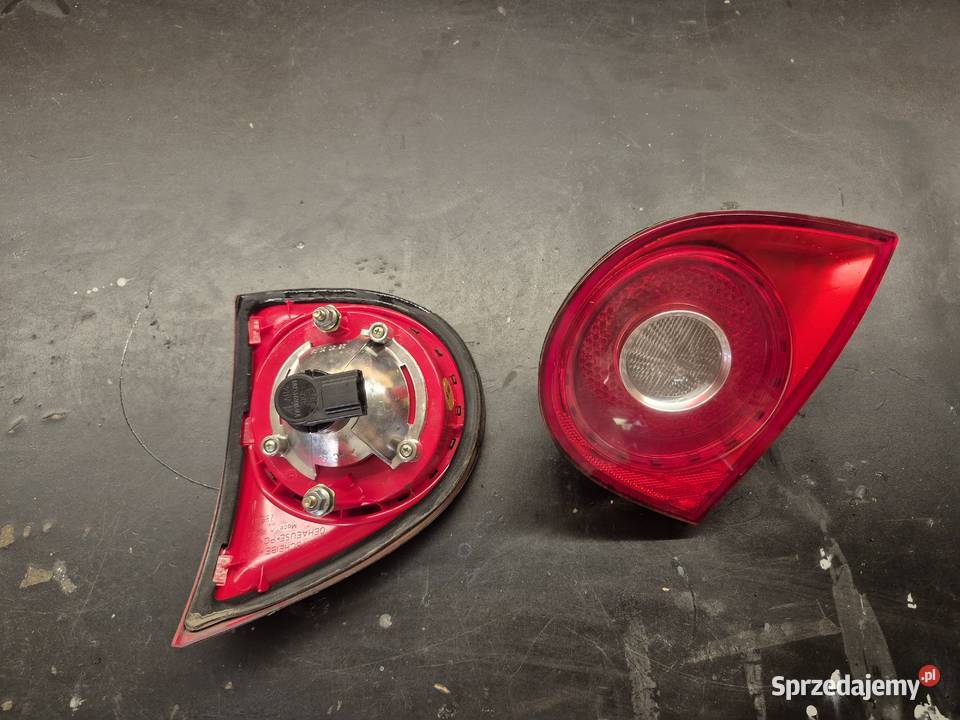 Lampy tylne klapy golf v lampa prawalewa vw golf osobowe Dobrodzień