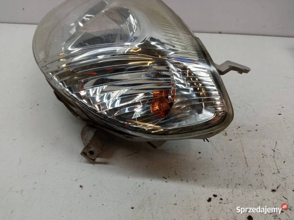 LAMPA PRZÓD LEWA EU E12 KOMBI Toyota Corolla IX