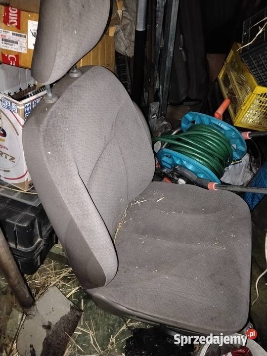 Vivaro pontiac trafic Fotel Kielce