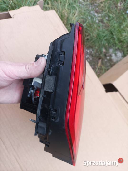 Audi A3 8V sedan lampa tylna lewa europa łódzkie Łódź sprzedam