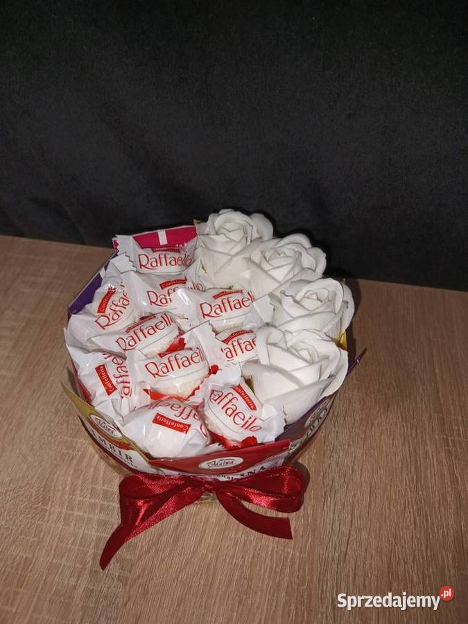 Słodki box Box z herbatą różami mydlanymi Bukiet