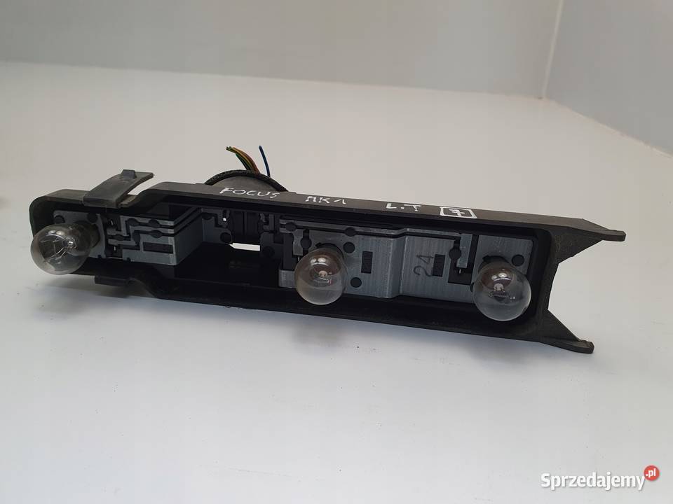 Ford Focus mk1 HTB WKŁAD TYLNEJ LAMPY lewy tył