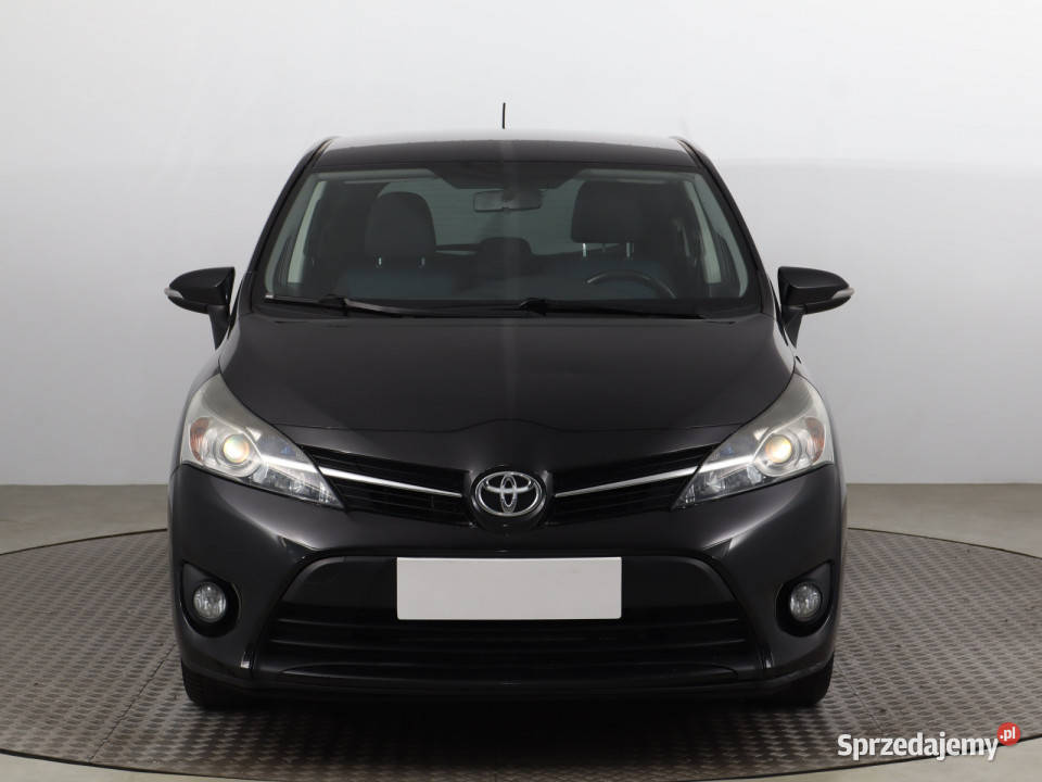 Toyota Verso 16 Valvematic nieuszkodzony dolnośląskie Bielany Wrocławskie