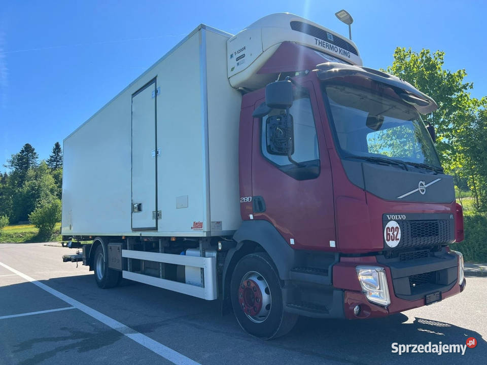 Chlodnia do miesa Hakowka Volvo FM 321KM Warszawa