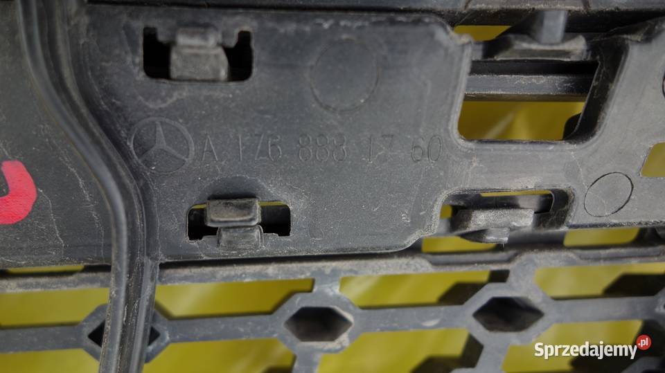 ATRAPA GRILL MERCEDES W176 LIFT AMG A1768881760 osobowe Części