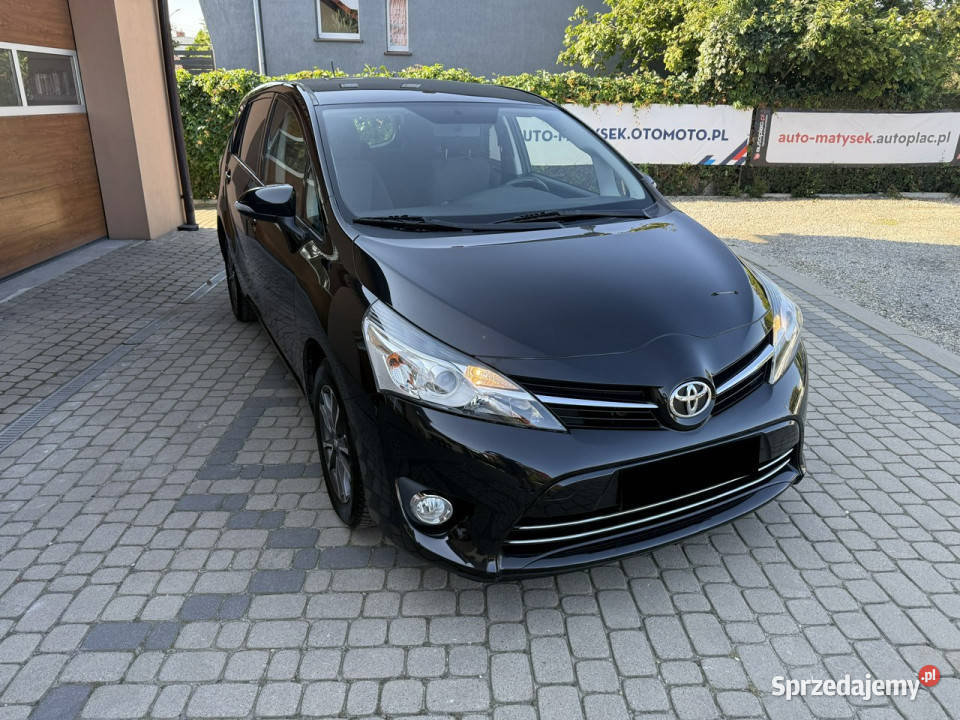 Toyota Verso 16 132 Klimatronik Navi Serwis kurtyny powietrzne śląskie Orzech sprzedam