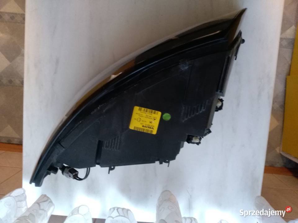 Sprzedam lampy Volvo lewa prawa Chojnice