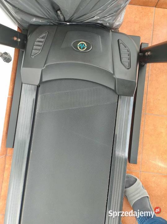 Bieżnia elektryczna Master F 11 Sprzęt do ćwiczeń Żory