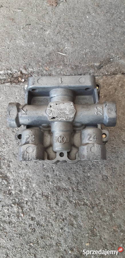 Zawór czterodrożny osuszacza MAN TGA TGX TGS TGL Koronowo