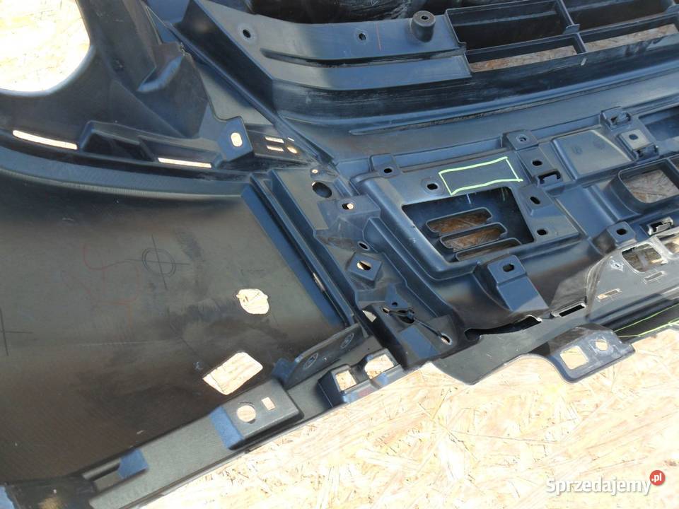 MITSUBISHI OUTLANDER III 3 lift zderzak przedni wielkopolskie