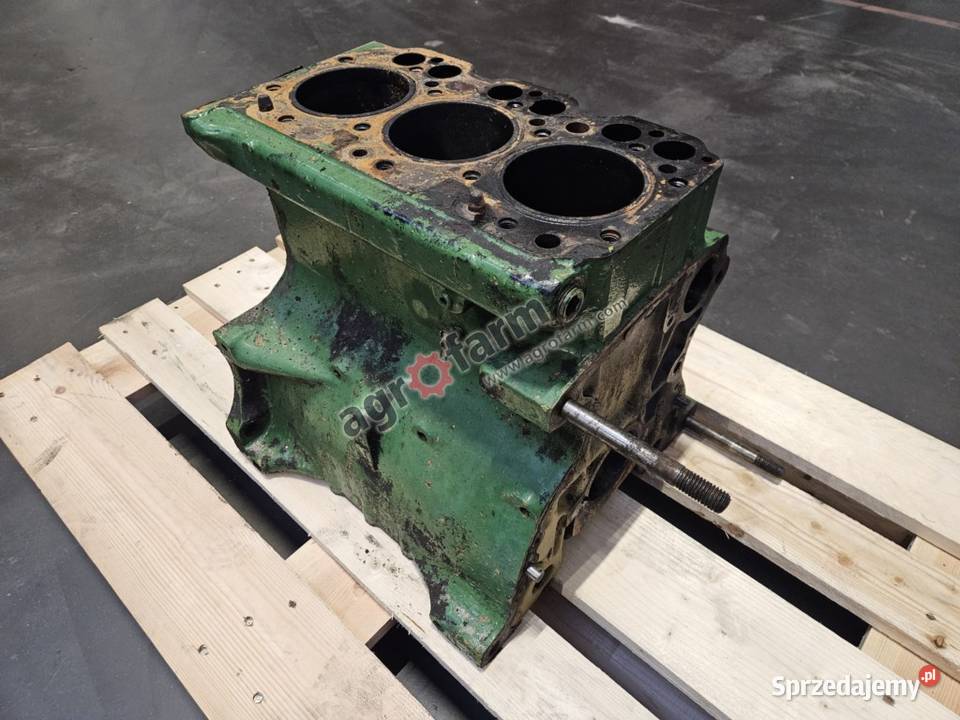 Blok silnika John Deere 1550 1650 1750 Byków