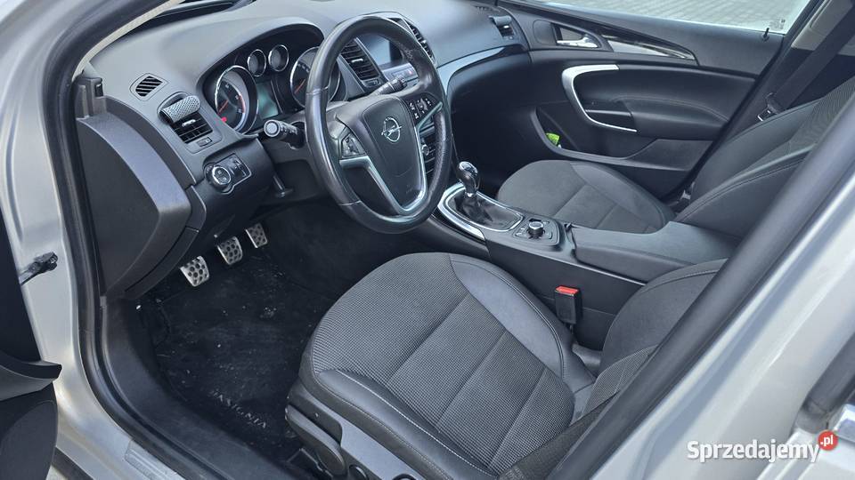 Opel Insignia Sports Tourer SW 20 cdti 160 2011r