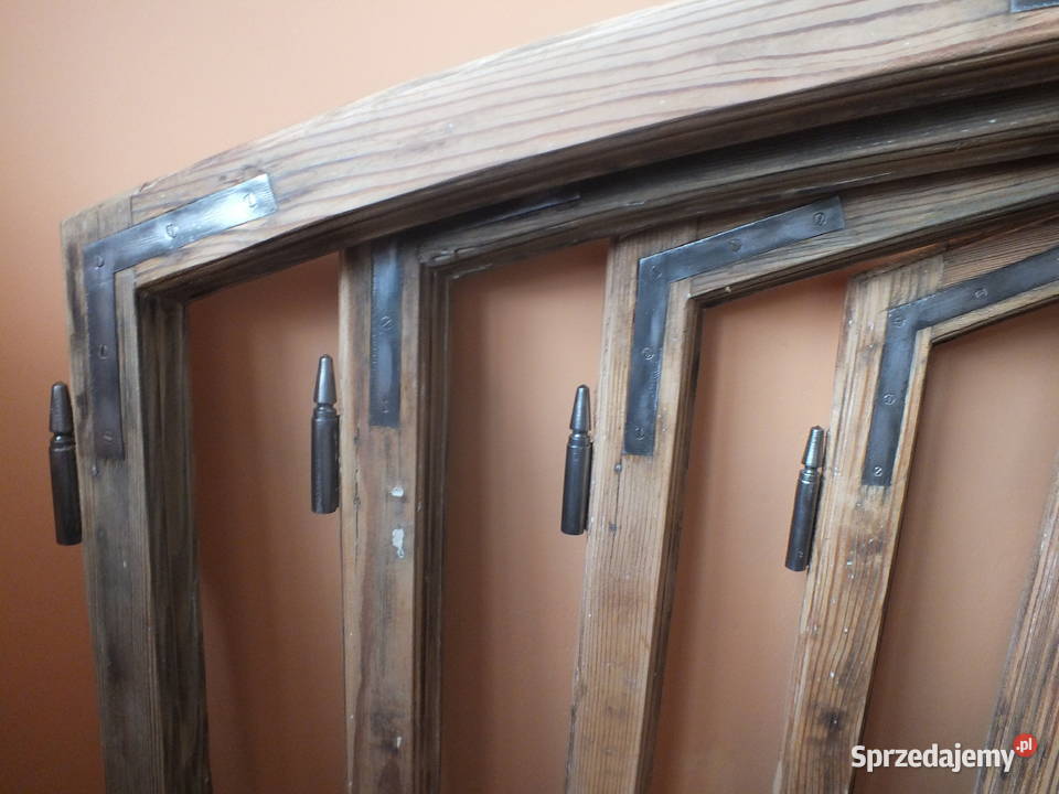 Stare okna drewnianeokoło 192030 7 sztuk Bielawa