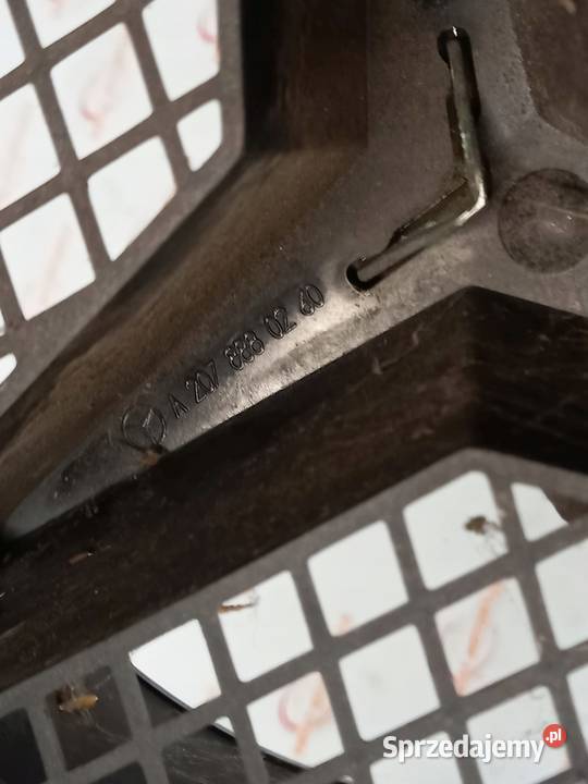 GRILL ATRAPA CHŁODNICY A2078880260 MERCEDES B osobowe świętokrzyskie Kielce
