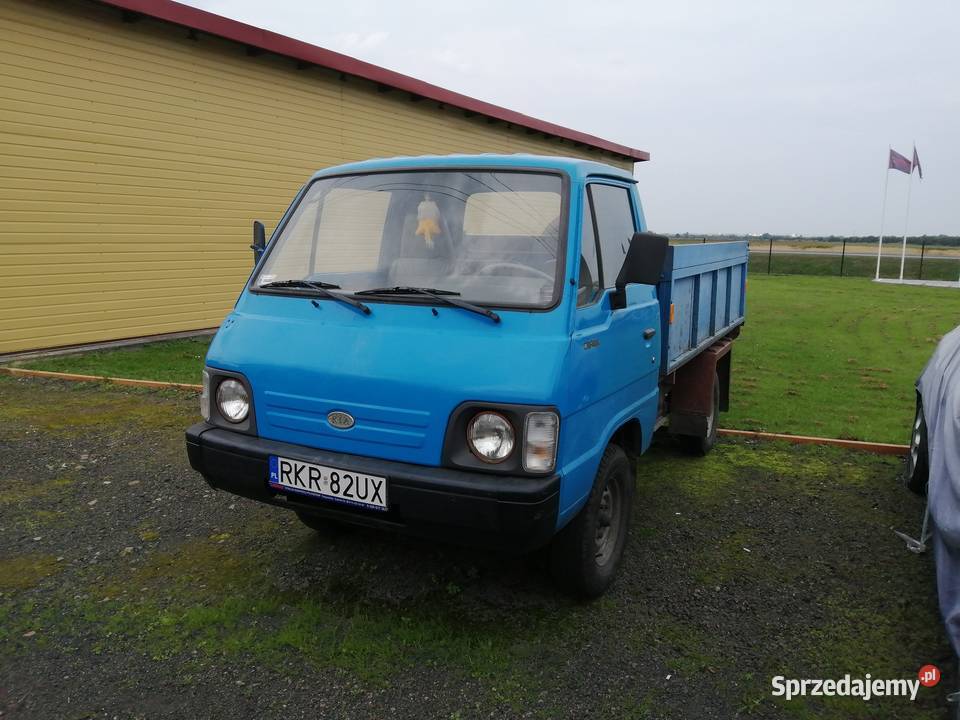 KIA CERES 24 Diesel Wywrotka Kiper Targowiska