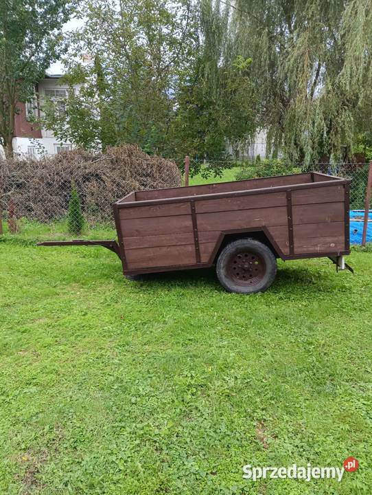 Przyczepa dwukołowa do ciągnika nieuszkodzony Przyczepy rolnicze Miejsce Piastowe