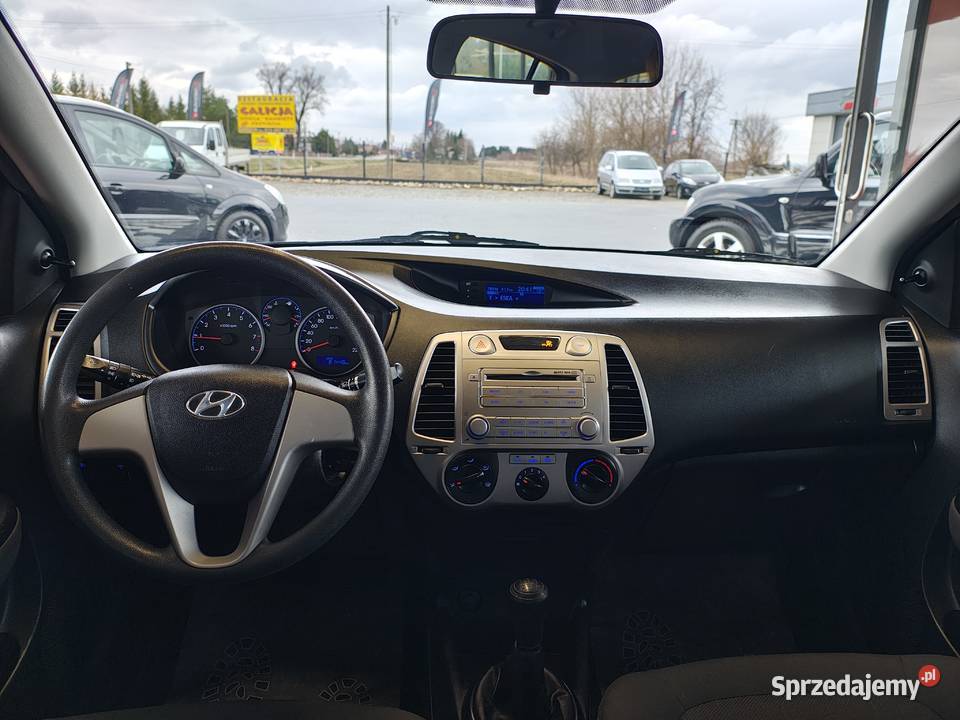 HYUNDAI I20 12 Benzyna Niski przebieg ZADBANY czarny podkarpackie Zarszyn