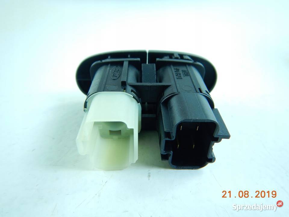 PRZYCISK PODGRZEWANIA SZYBY FORD MONDEO 9600 ASO