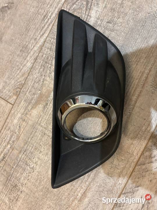 FORD KUGA MK1 LEWA KRATKA ZDERZAKA HALOGENU Zderzaki Wadowice