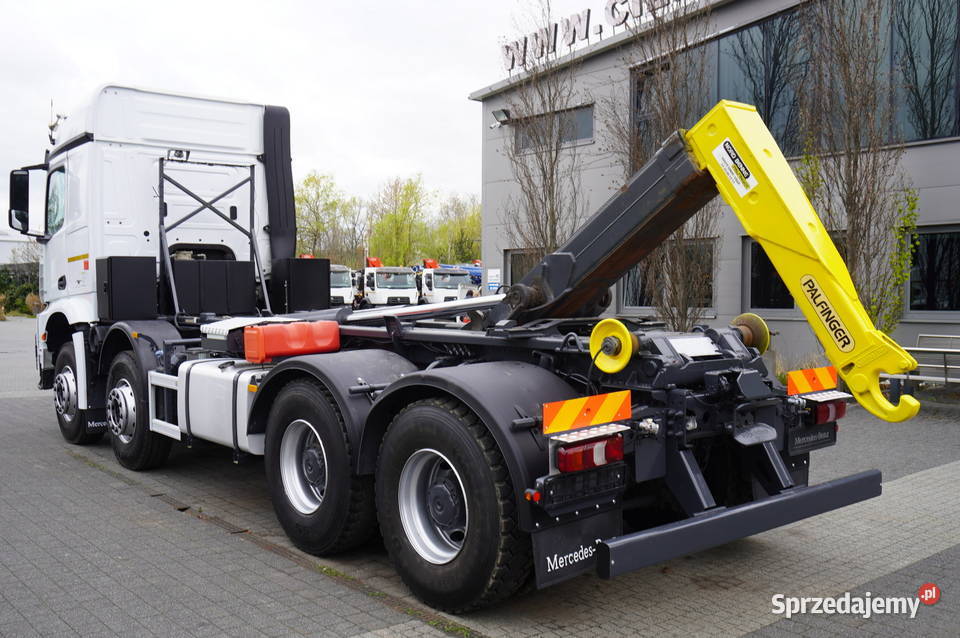 MercedesBenz Arocs 3251 8x4 Hakowiec Palfinger tempomat Kraków sprzedam