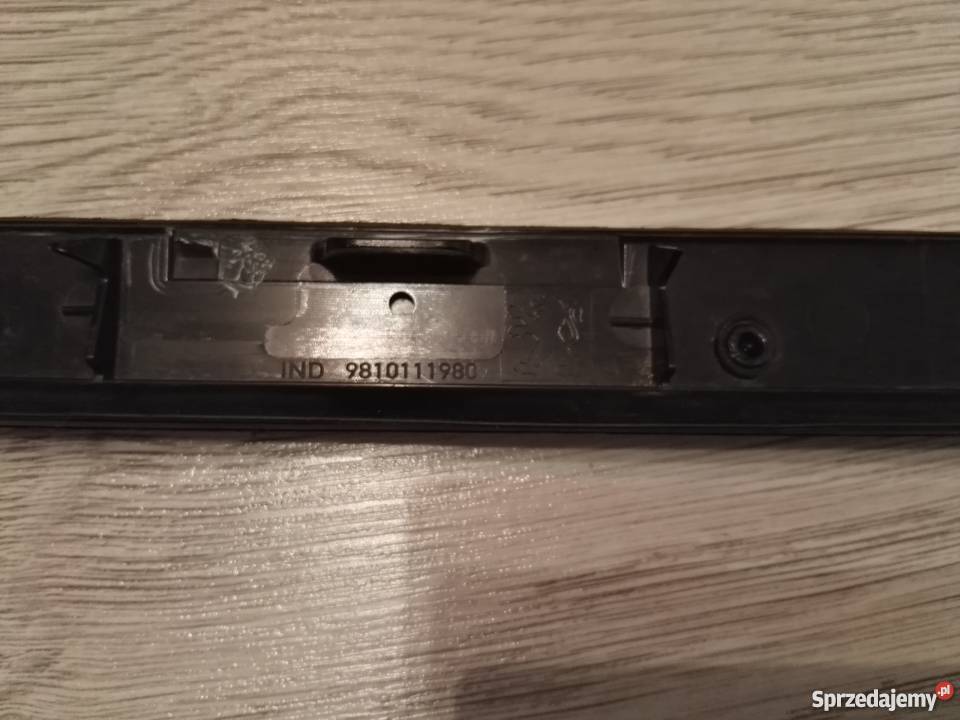 PEUGEOT 3008 PRAWA LISTWA SZYBY PRZÓD osobowe