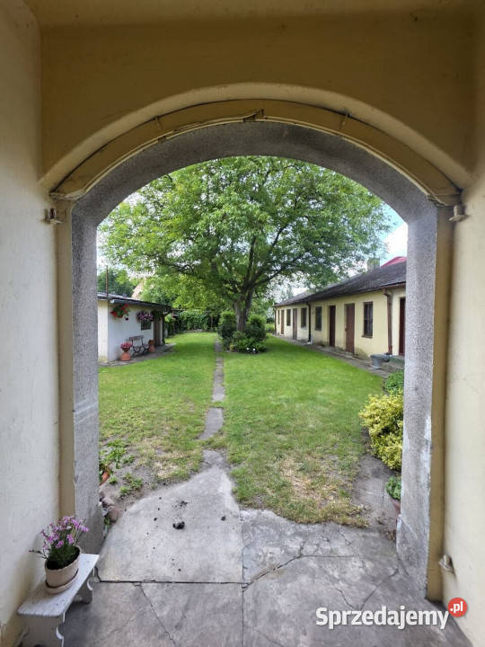 Kamienica Burzenin 135m2 4814zł/m2 łódzkie sprzedam