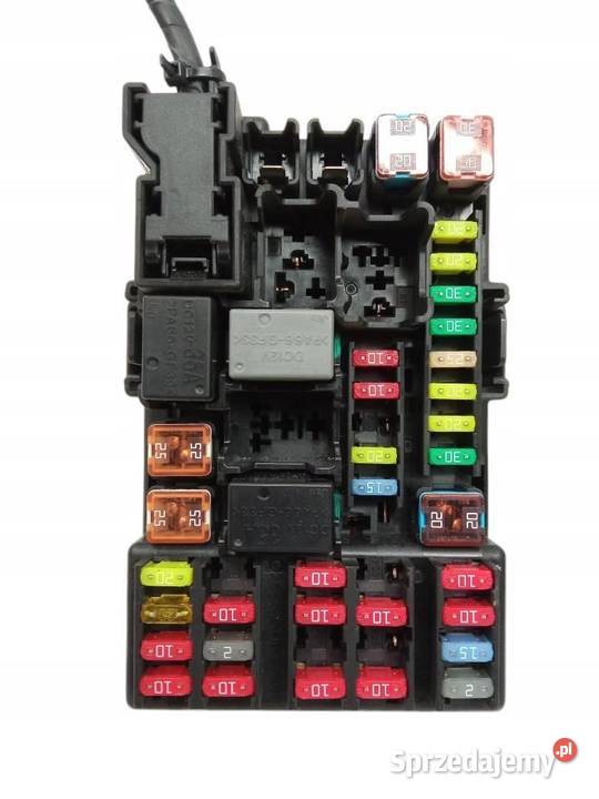 SKRZYNKA BEZPIECZNIKÓW ZESTAW 95092980 2B0Z4010F sprzedam