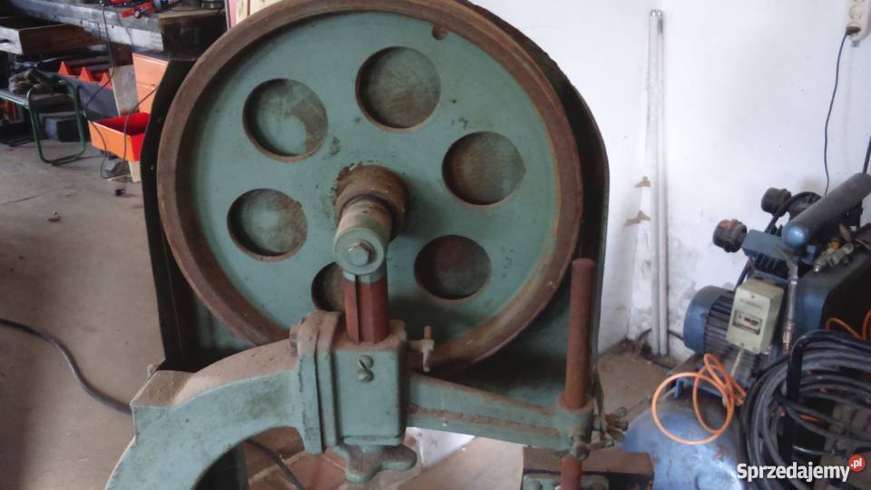 Wyrzynarka Taśmowa do drewna Czeszów