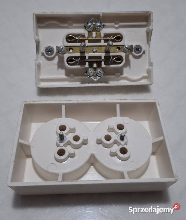 Gniazdko podwójne nadtynkowe z uziemieniem śląskie Czeladź