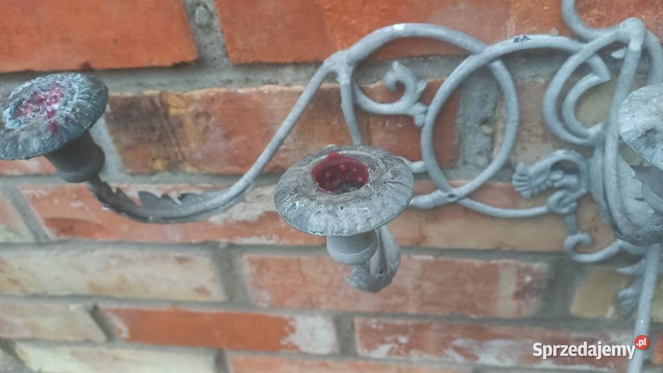 Świecznik metalowy wiszący na scianę 8 świec 688 Gawroniec