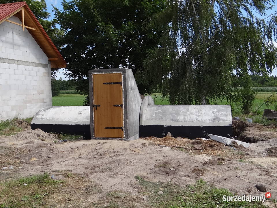 Schody betonowe do piwnicy betonowej kotłowni sprzedam
