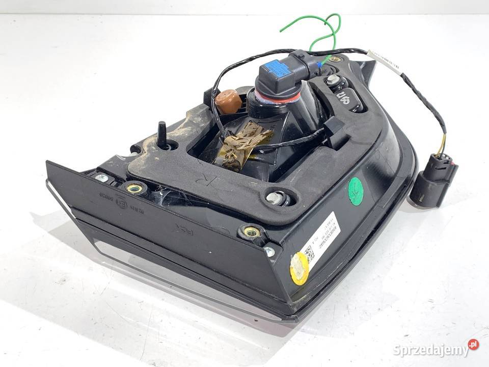 LAMPA TYŁ PRAWA WEWNĘTRZNA JEEP CHEROKEE KL SUV