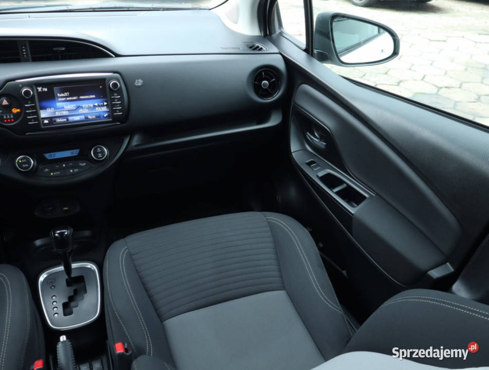 Toyota Yaris 15 Hybrid