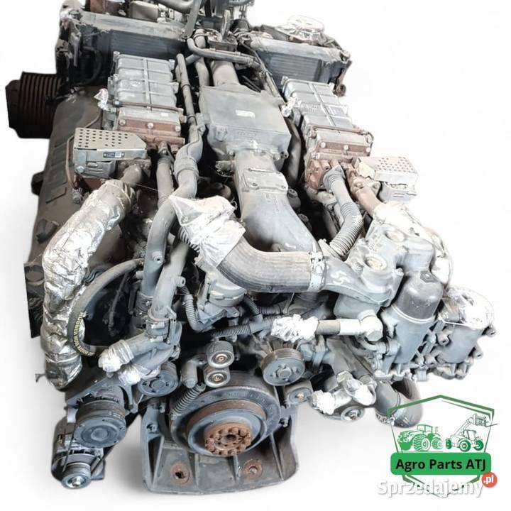 Silnik RollsRoyce MTU V12 211L 680 z maszyny Ciechanowiec