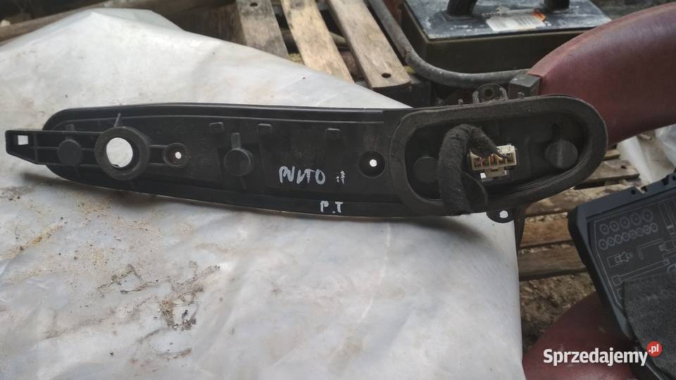 Lampa prawy tył fiat Punto II wersja 3 drzwi Starachowice