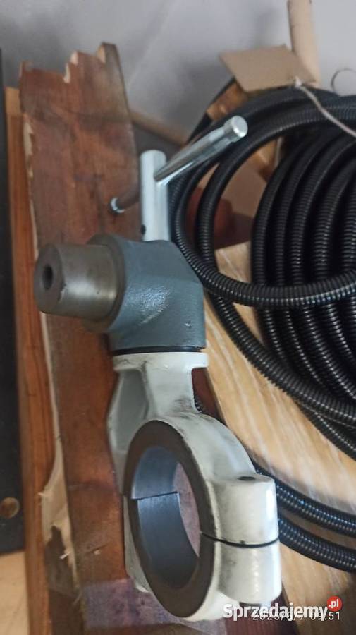 uchwyt do mechanizmu posuwu skrętny odlew nowy