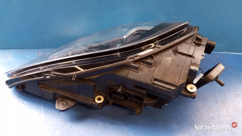 95B941010AP LAMPA PRAWY PRZÓD EU PORSCHE MACAN osobowe Nowy Tomyśl sprzedam
