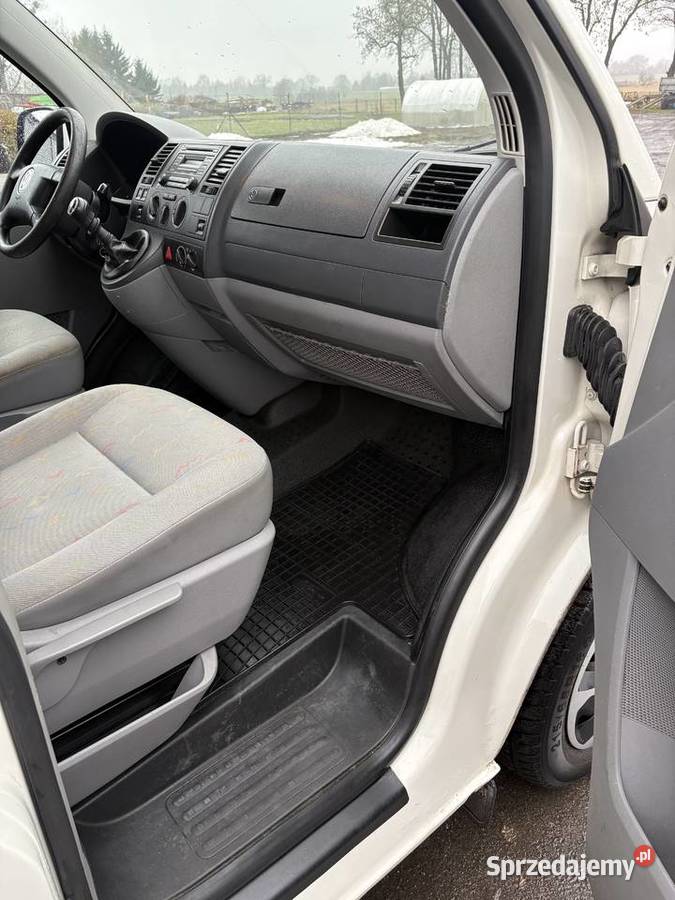 Volkswagen transporter t5 Rok produkcji 2007 Kartno
