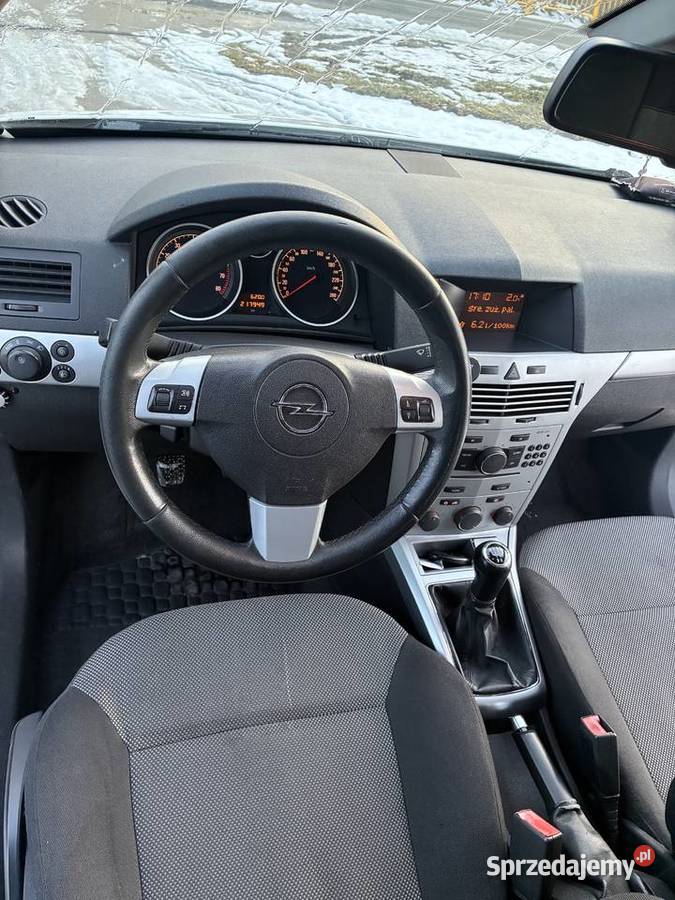 Opel Astra H GTC 2009 Staszów