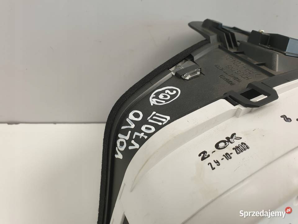 Volvo V70 XC70 III 25 T LICZNIK ZEGARY osobowe Liczniki i zegary Chełm