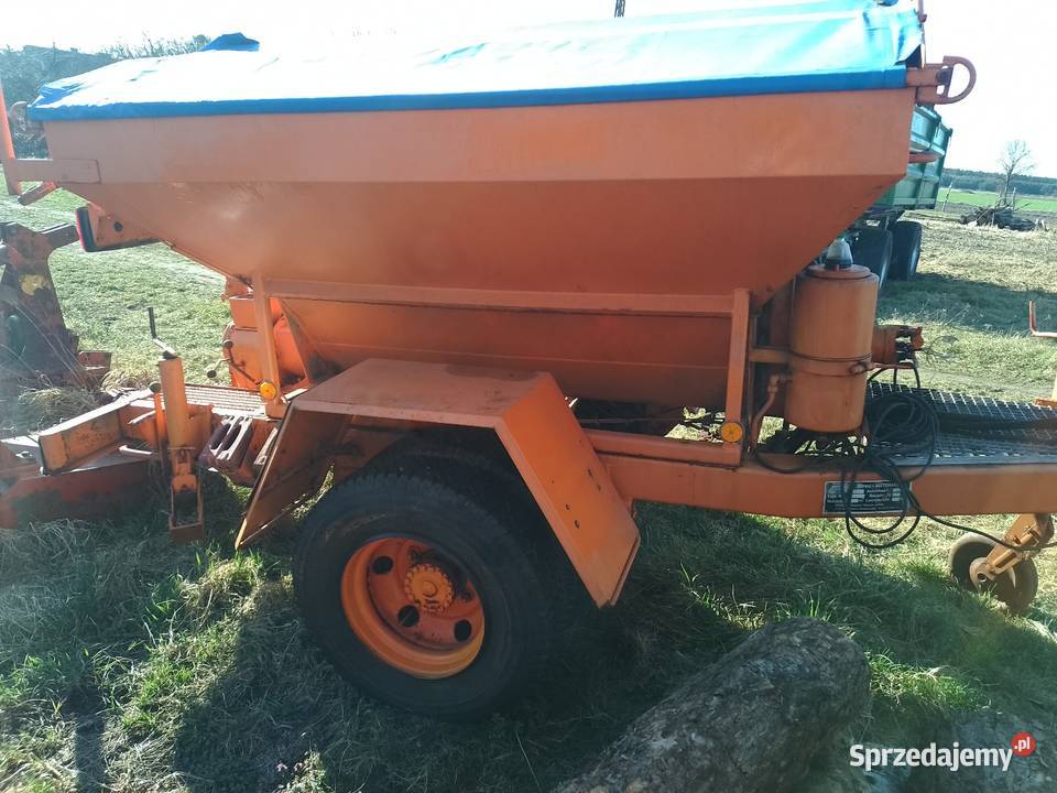Rozsiewacz wapna piaskarka solniczka Rozsiewacze nawozów wielkopolskie