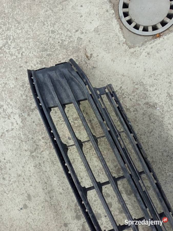 Kratka zderzaka przedniego środkowa Touran 15 osobowe Zderzaki podkarpackie Rzeszów