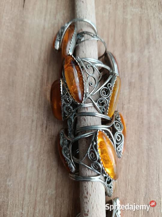 Filigranowe metalowe pierścionki PRL 1 sztuka zachodniopomorskie Choszczno