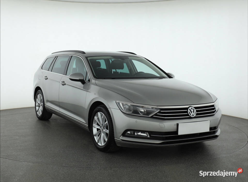 VW Passat 20 TDI srebrny Piaseczno