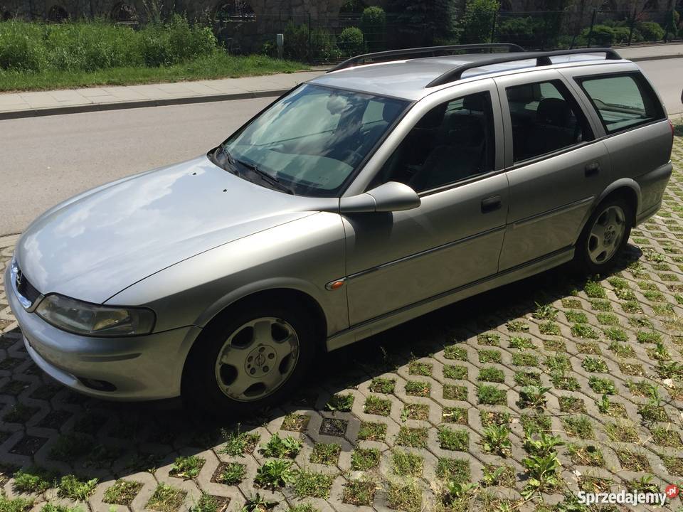 Opel Vectra B 20 diesel kombi 307000km Kraków sprzedam
