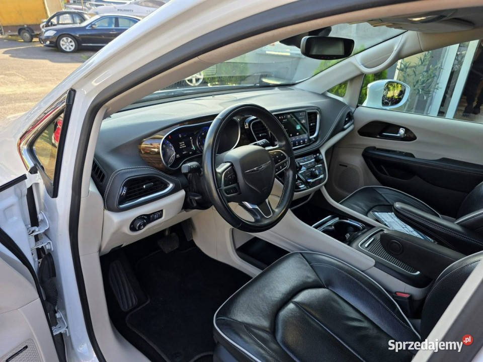 Chrysler Pacifica Limited 36 Benzyna 291 kamery automatyczna Słupsk